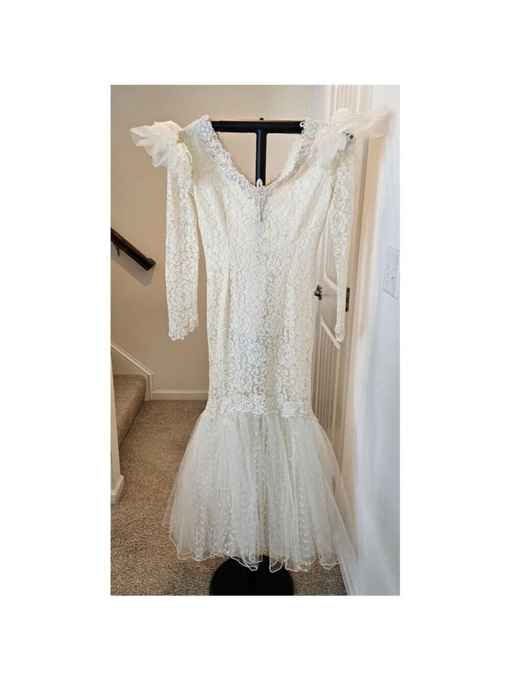 Women's Mermaid Wedding Dress,Ivory, Lace, Pearl detailing, See a measurements